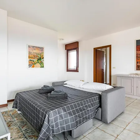 La Casa Dell'artista Apartment *